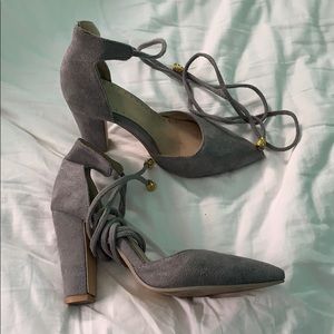 Women’s wrap up heel